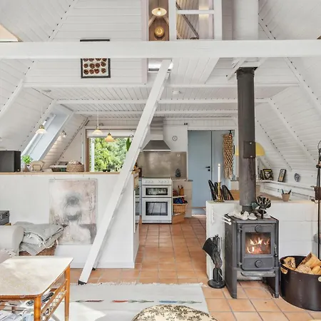 3 Bedroom Stunning In *